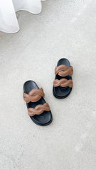 Pantone Slides - Pecan Leather