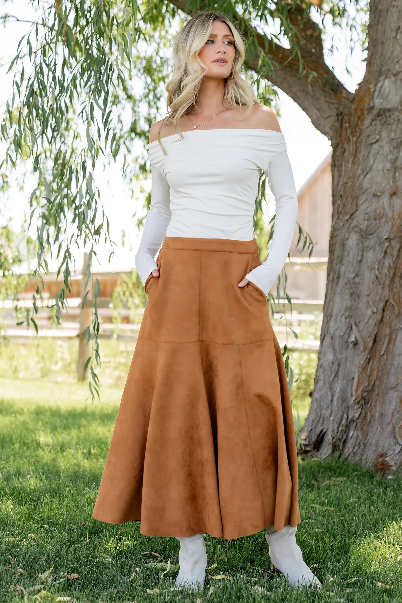 Tona Faux Suede Skirt | Camel