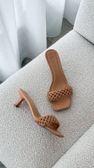 Michelle Heel - Desert