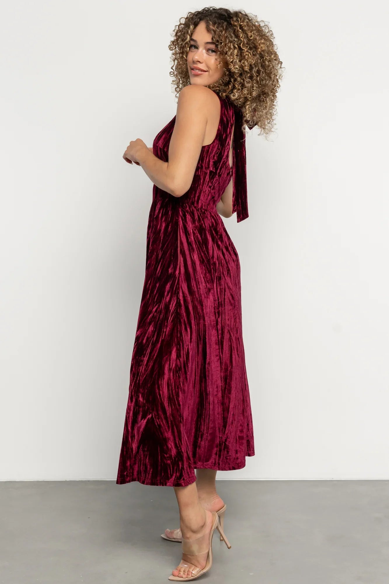 Octavia Velvet Midi Dress | Cranberry